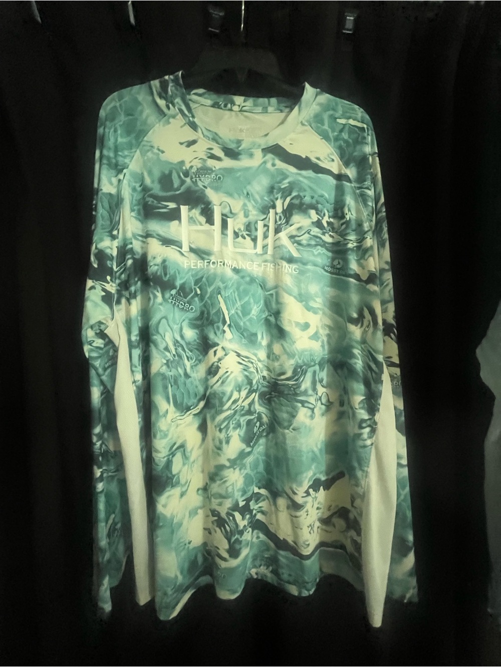 Huk Men's Long Sleeve Performance Shirt in Teal Marble